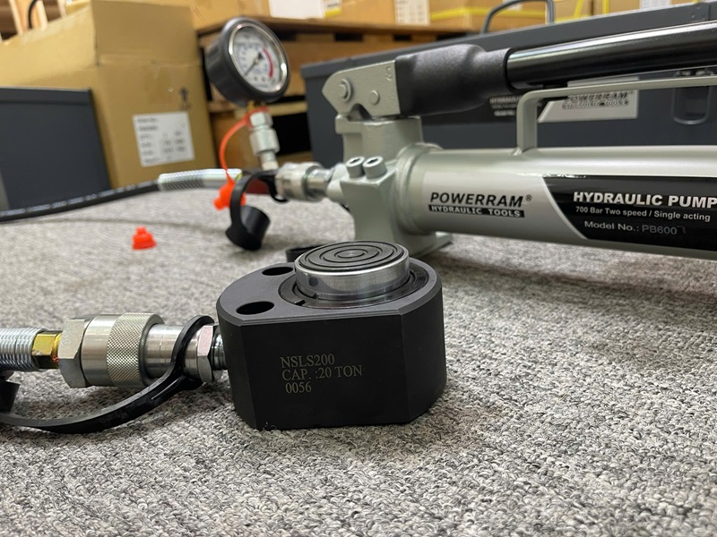 Kích thủy lực lùn 30 tấn NSLS300, hành trình 13mm - Image 3